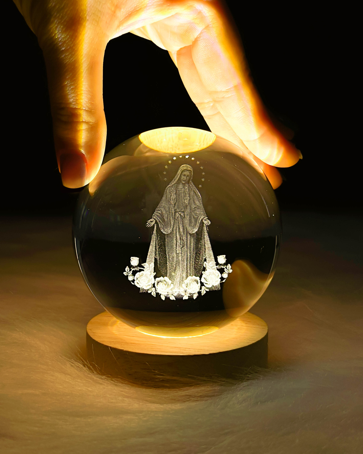 3D The Virgin Mary Wooden Light Base Crystal Globe